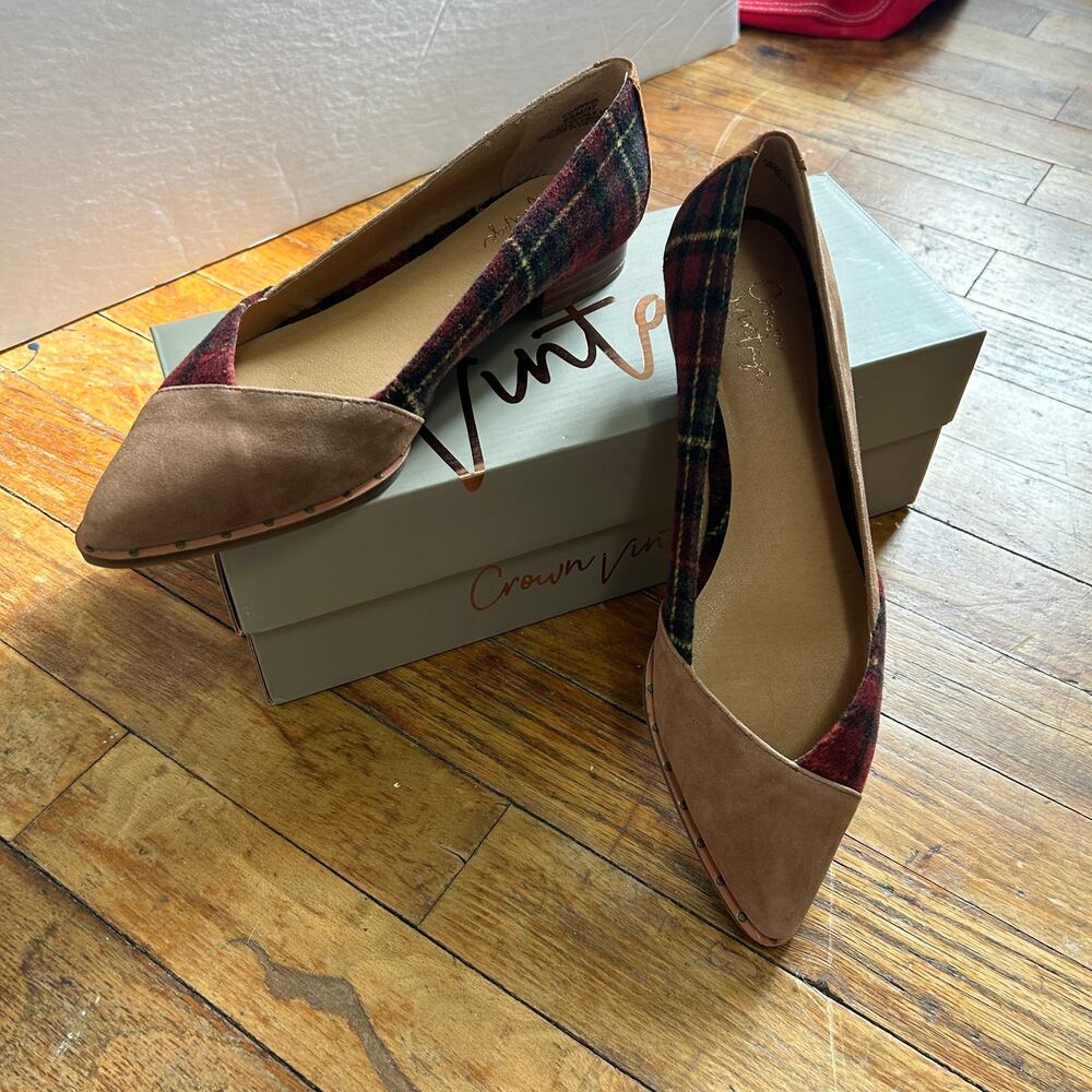 Crown vintage Camel Plaid Flats - Picture 2 of 11